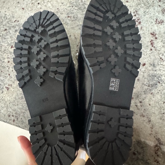 Kate Spade Posh Black Pearl Loafers with Pearl Details - Picture 4 of 6